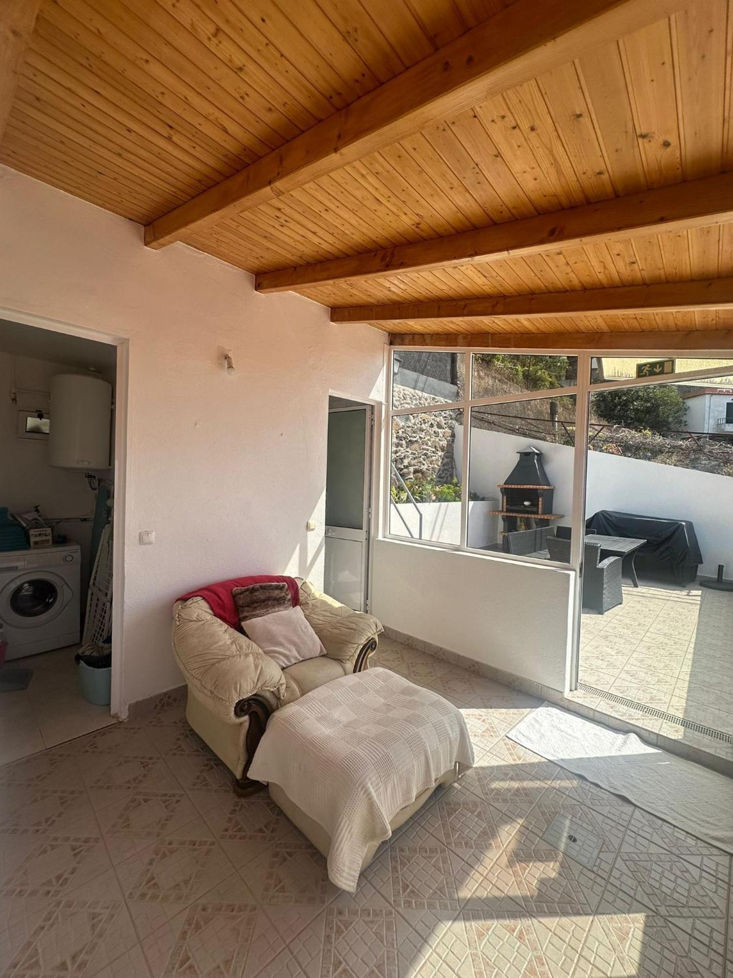 Сasa de vacaciones The Hill View House